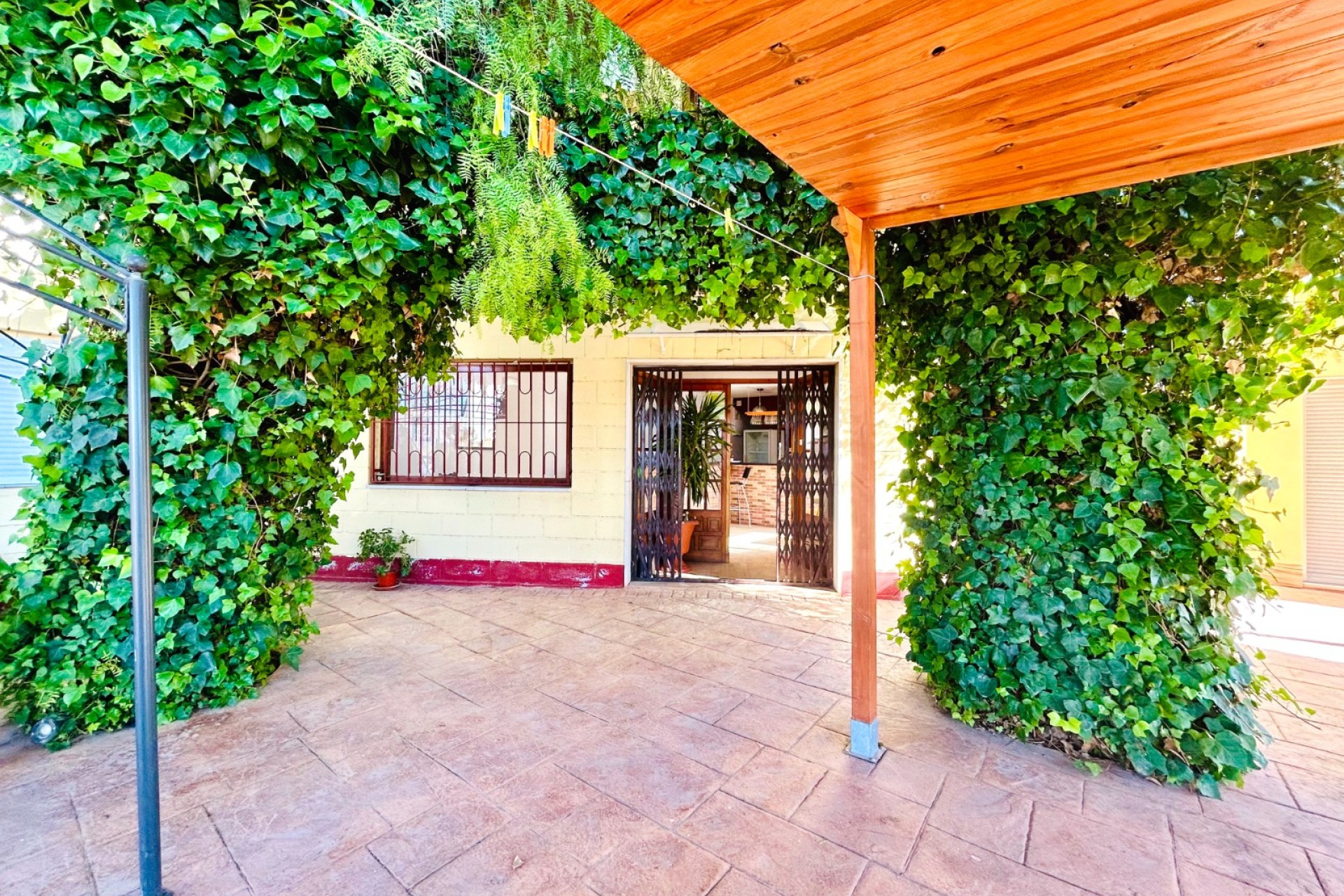 Reventa - Comercial - Daya Nueva - Pueblo