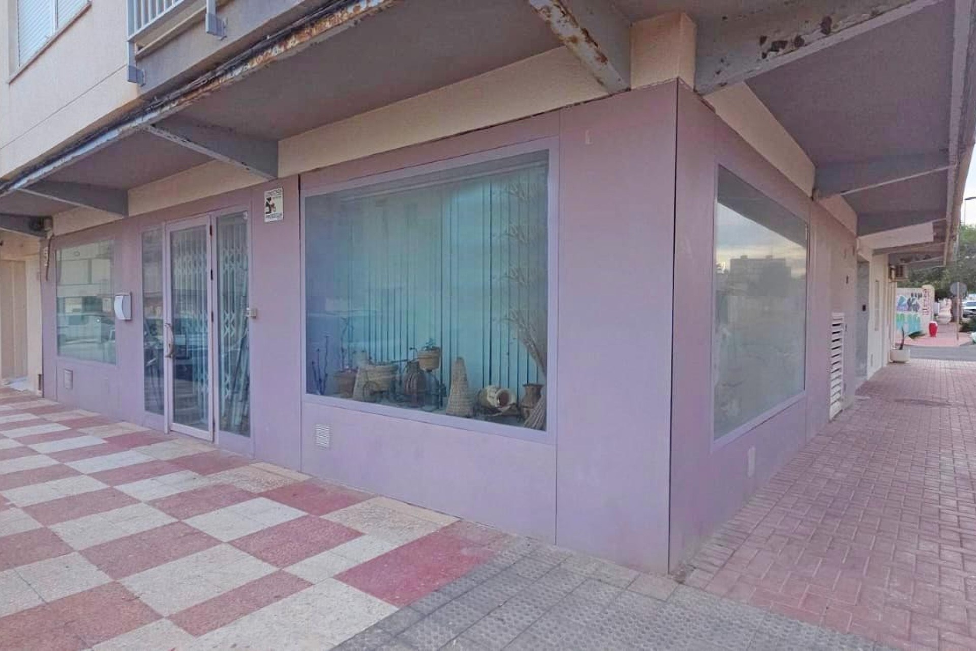 Reventa - Comercial - Torrevieja - Calas - norte ciudad