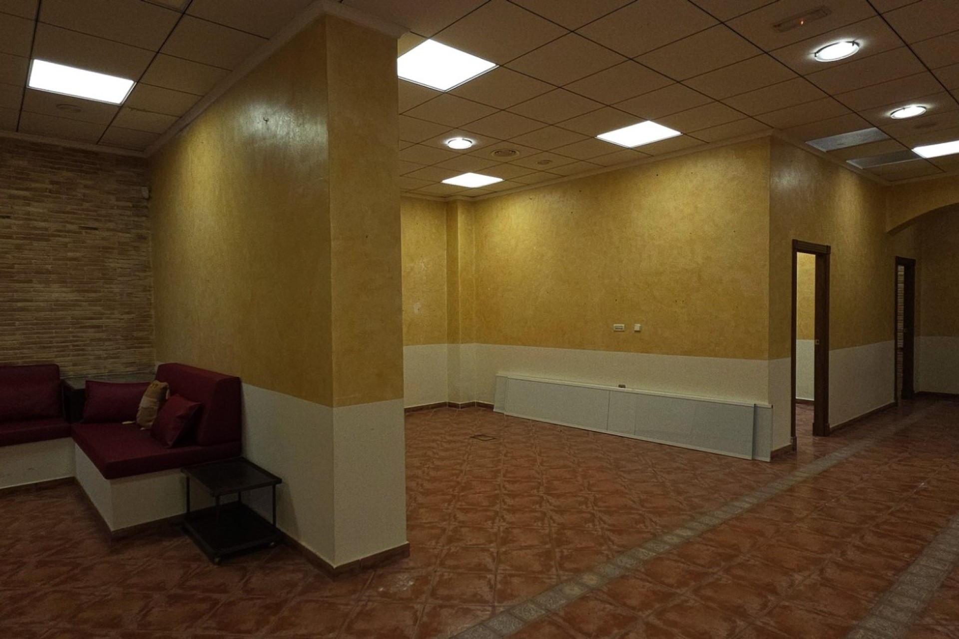 Reventa - Comercial - Torrevieja - Centro