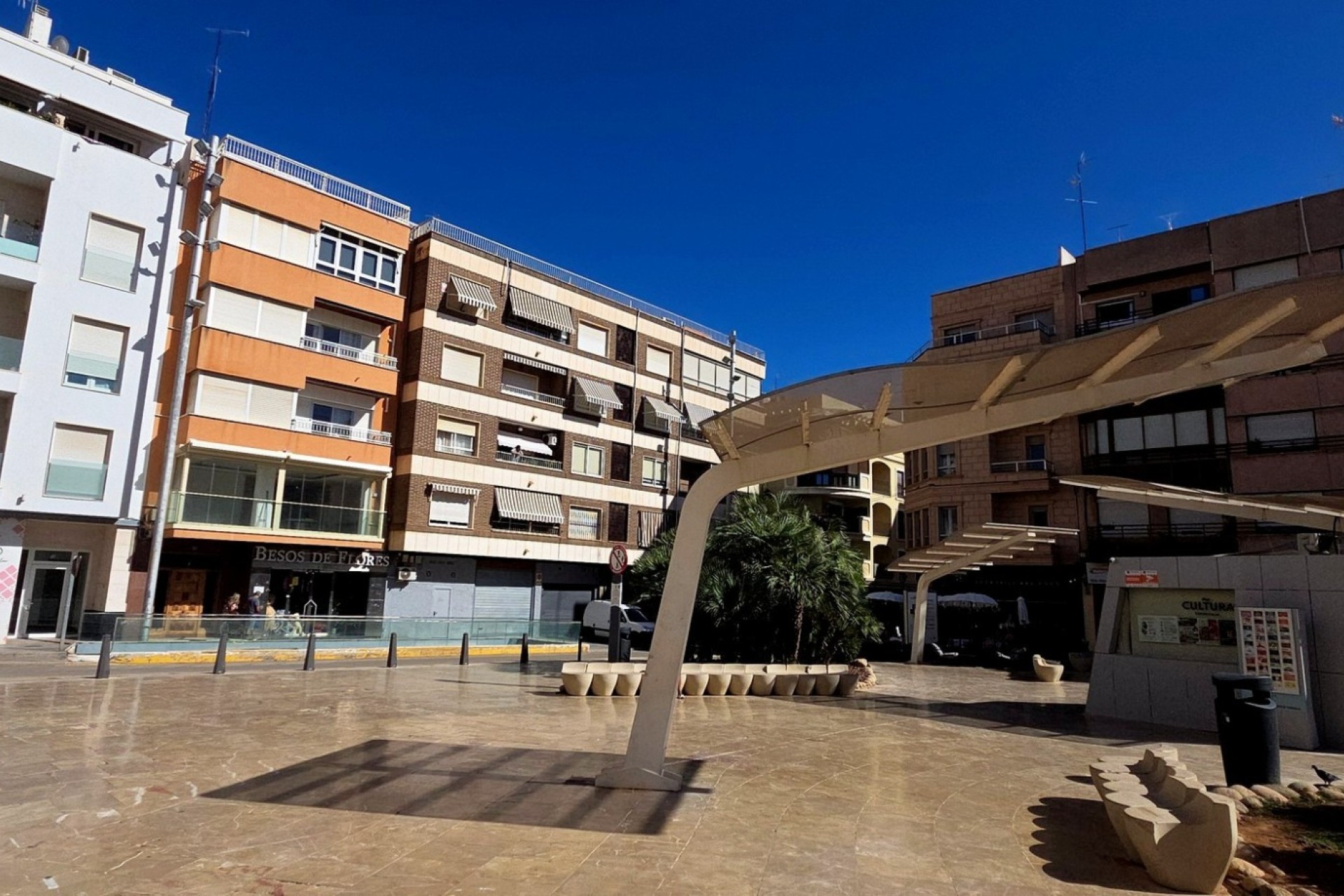 Reventa - Edificio  - Torrevieja - Centro ciudad