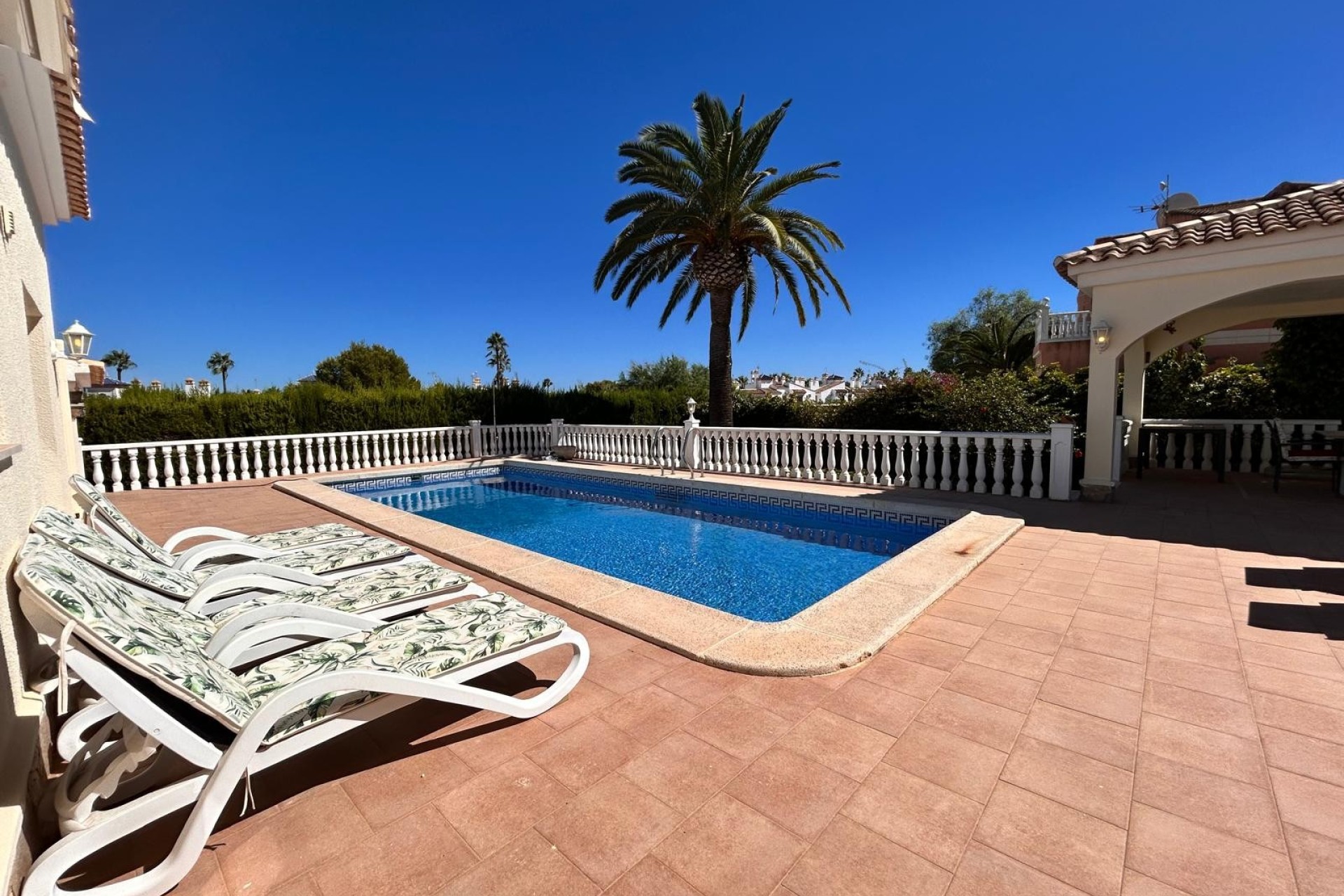 Reventa - Villa - Villamartin
