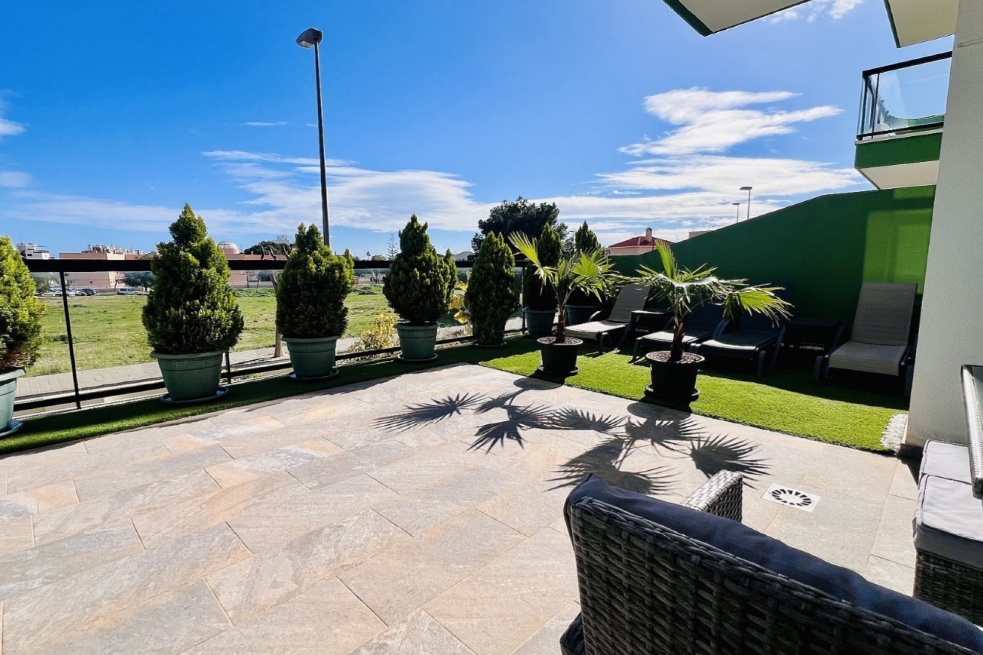 Revente - Apartment - Mil Palmeras