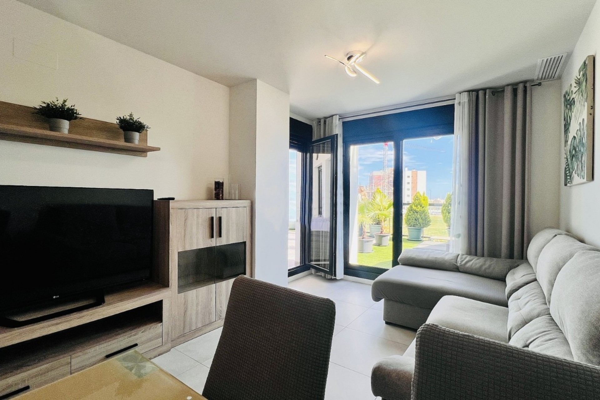 Revente - Apartment - Mil Palmeras