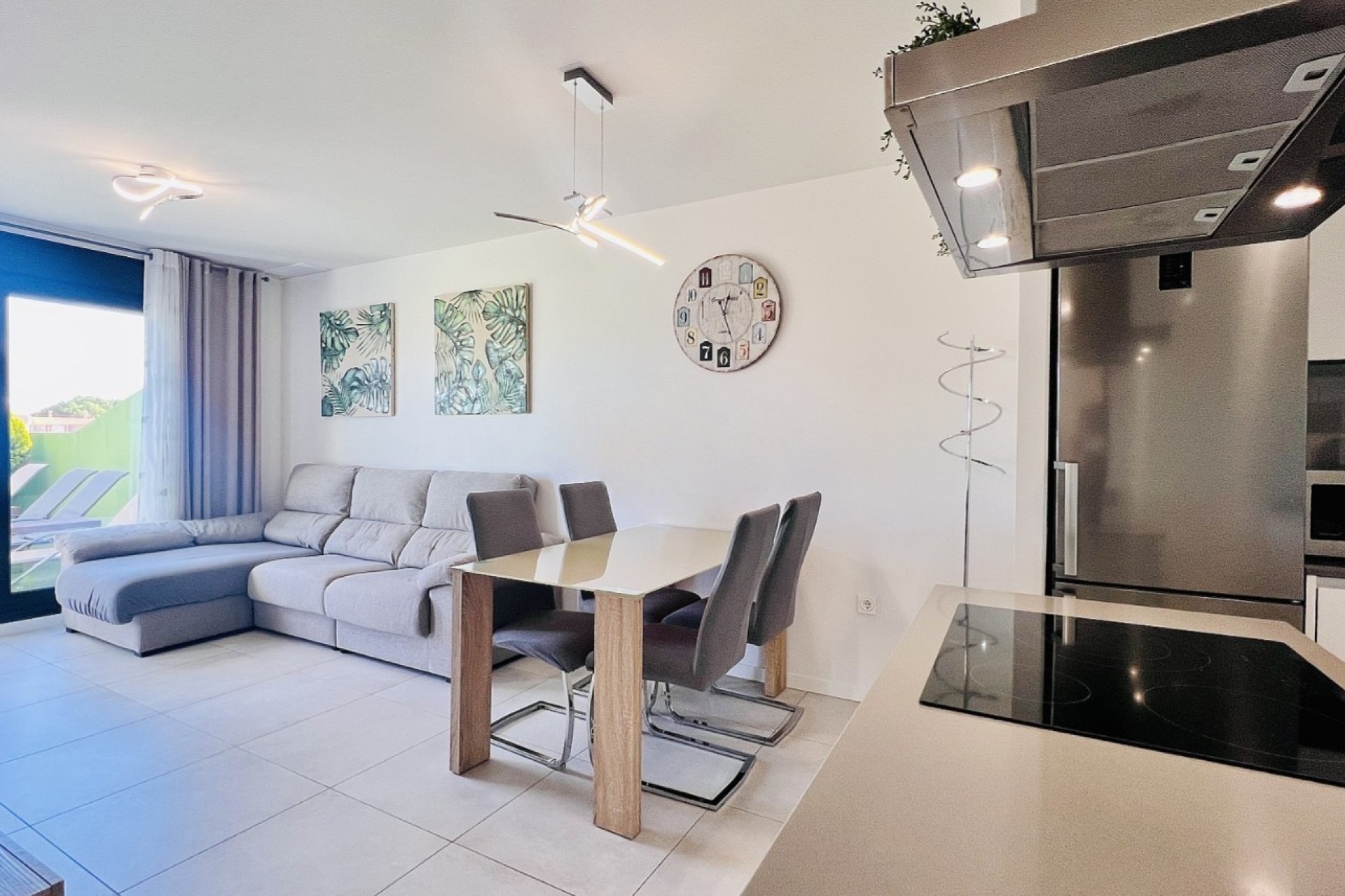 Revente - Apartment - Mil Palmeras