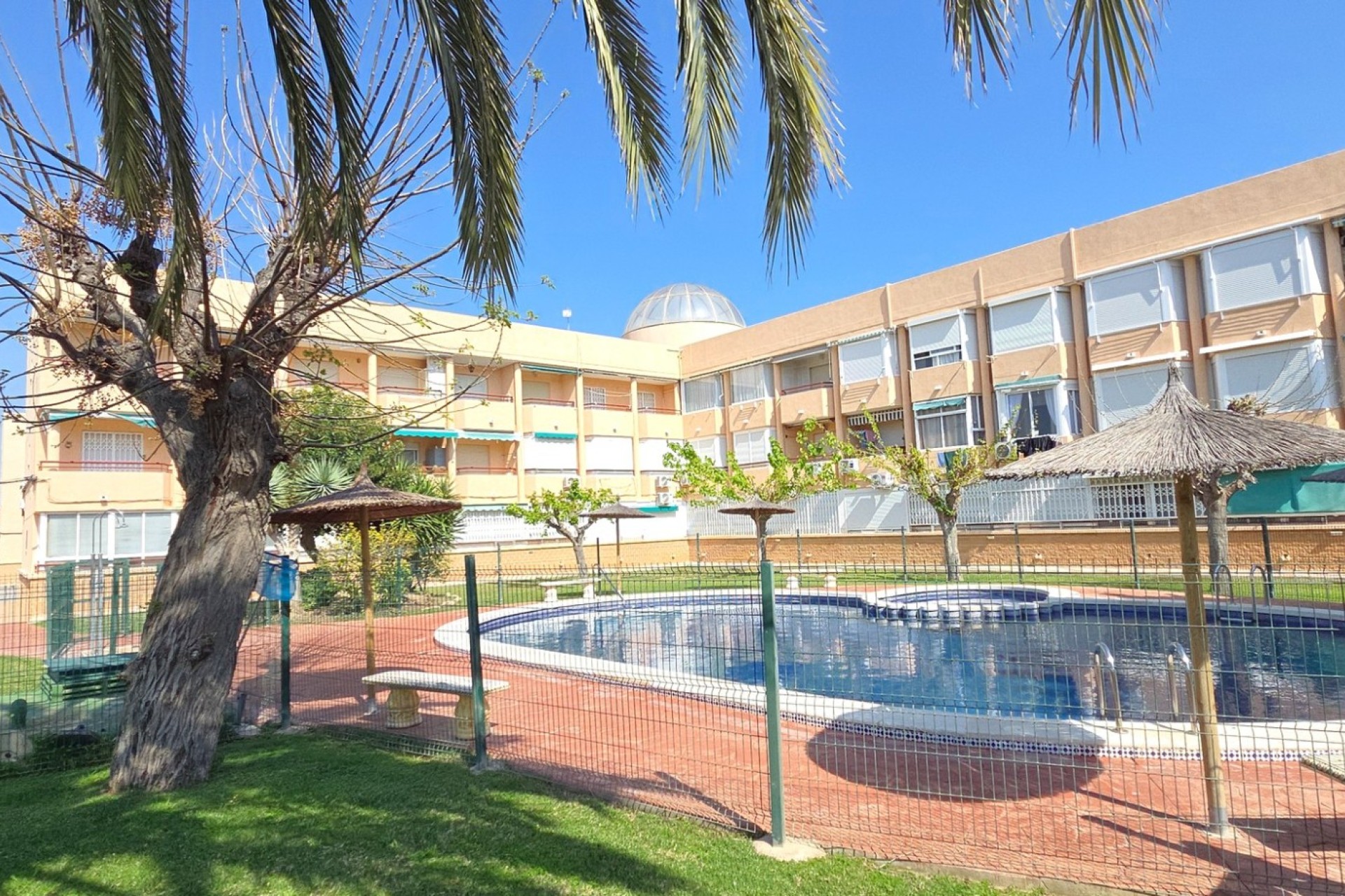 Revente - Apartment - Mil Palmeras