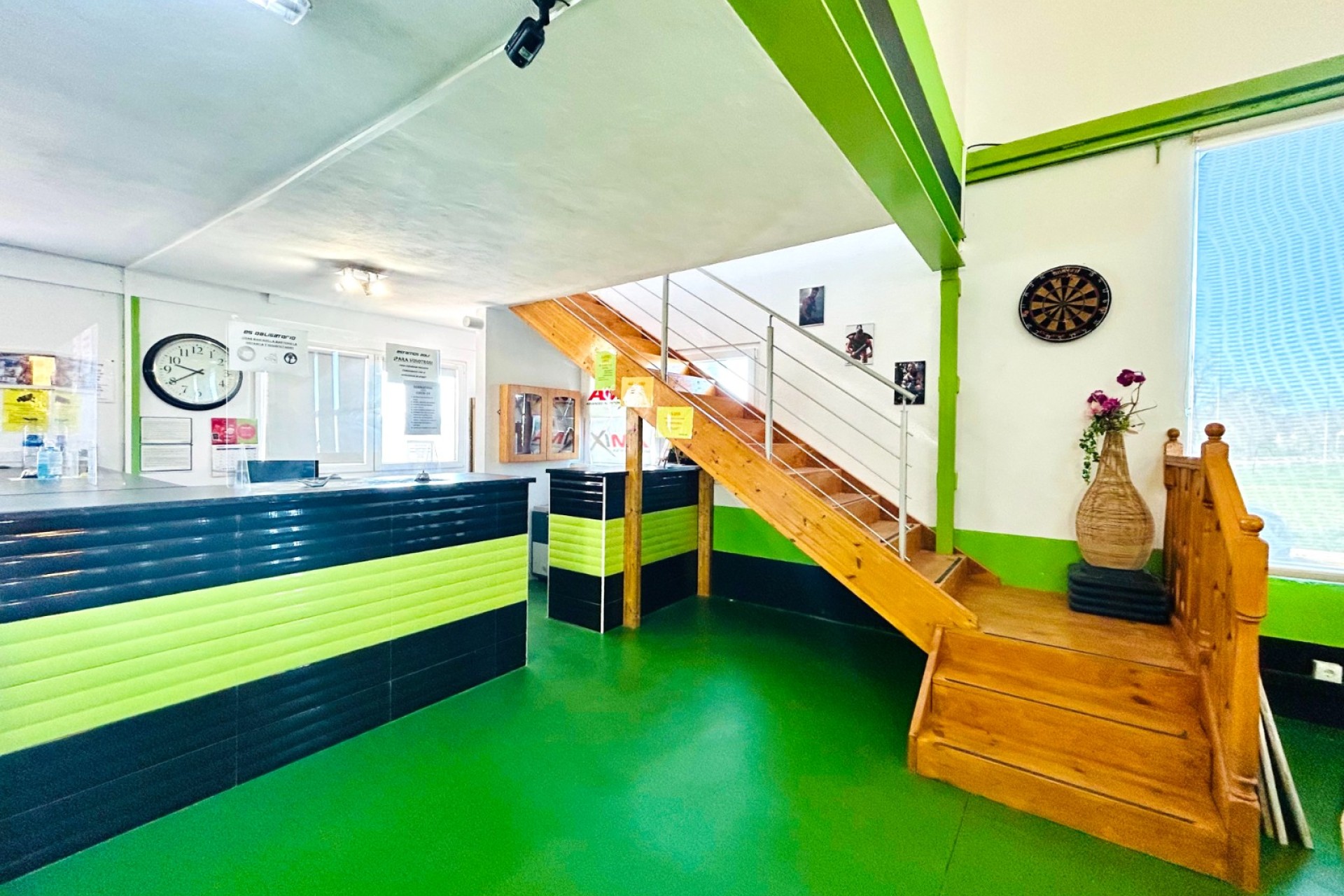 Revente - Commercial - Daya Nueva - Pueblo