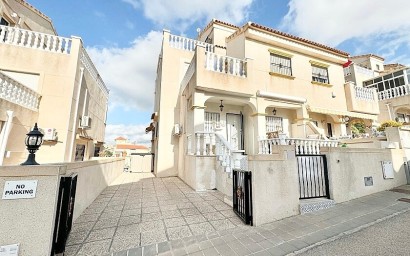 Semidetached villa - Resale - Orihuela Costa - Las Filipinas