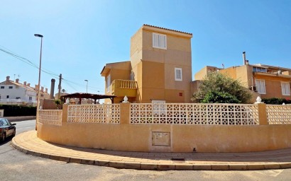 Townhouse - Resale - Torrevieja - Calas - norte ciudad