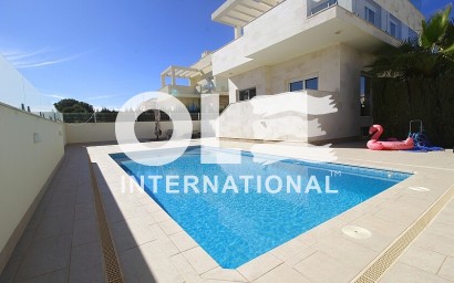 Villa - Herverkoop - Orihuela Costa - La Zenia