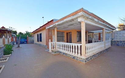 Villa - Herverkoop - Torrevieja - Calas - norte ciudad