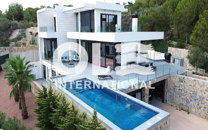 Villa - Перепродажа - Colinas Golf - Colinas Golf
