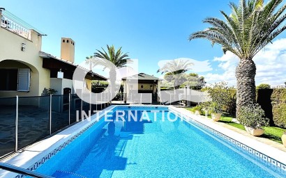 Villa - Перепродажа - Orihuela Costa - Cabo Roig