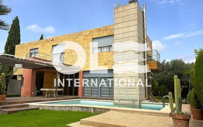 Villa - Перепродажа - Orihuela Costa - Dehesa de campoamor