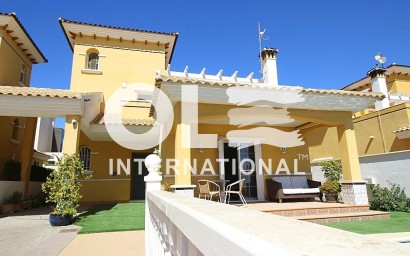 Villa - Перепродажа - Orihuela Costa - La Zenia