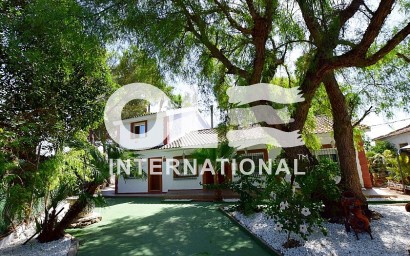Villa - Перепродажа - Orihuela Costa - Orihuela