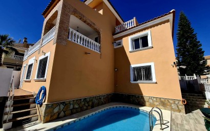 Villa - Resale - Orihuela Costa - Villamartin area