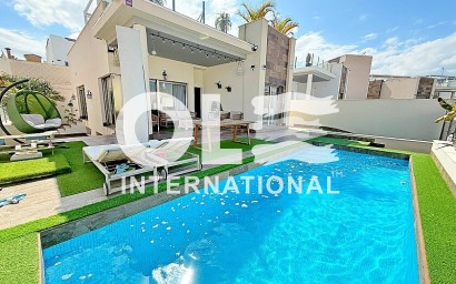 Villa - Resale - Orihuela Costa - Villamartín