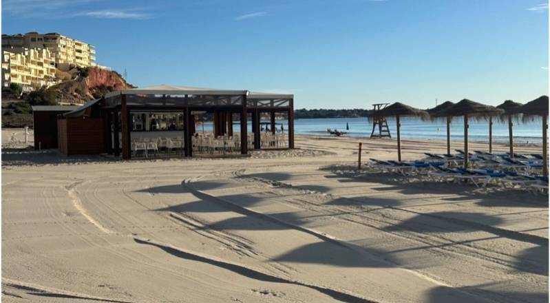 Enjoy the perfect summer under the sun with our tailored Costa Blanca guide