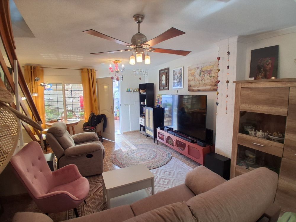 Szeregowiec 2 pokoi 70 m² Torrevieja, Hiszpania