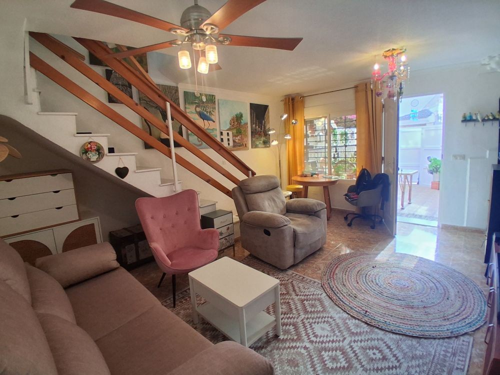 Szeregowiec 2 pokoi 70 m² Torrevieja, Hiszpania