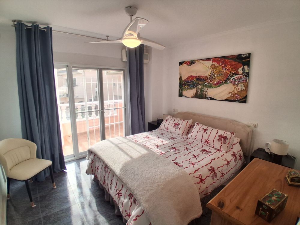 Szeregowiec 2 pokoi 70 m² Torrevieja, Hiszpania