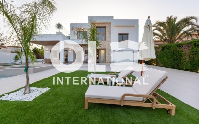 Новое здание - Villa - Orihuela Costa - Campoamor