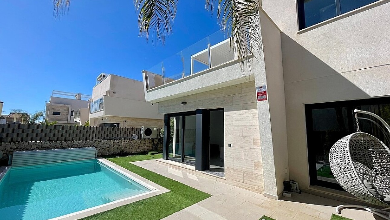 Resale - Luxury villa - Pilar de la Horadada - Las Higuericas