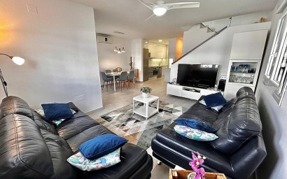 Resale - Semidetached villa - Torre de la Horadada