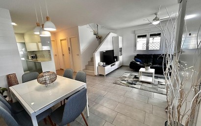 Resale - Semidetached villa - Torre de la Horadada