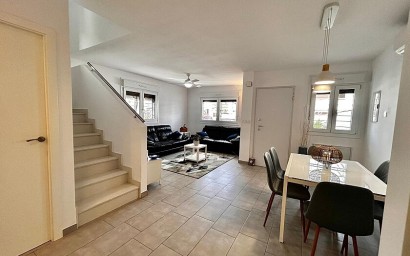 Resale - Semidetached villa - Torre de la Horadada