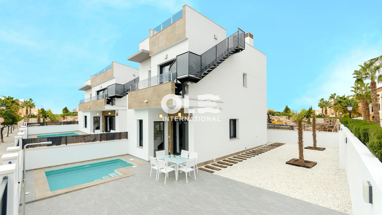 Новое здание - Villa - Torrevieja - Torretas