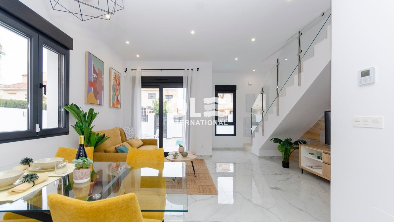 Новое здание - Villa - Torrevieja - Torretas