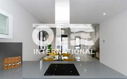 Новое здание - Villa - Torrevieja - Torretas