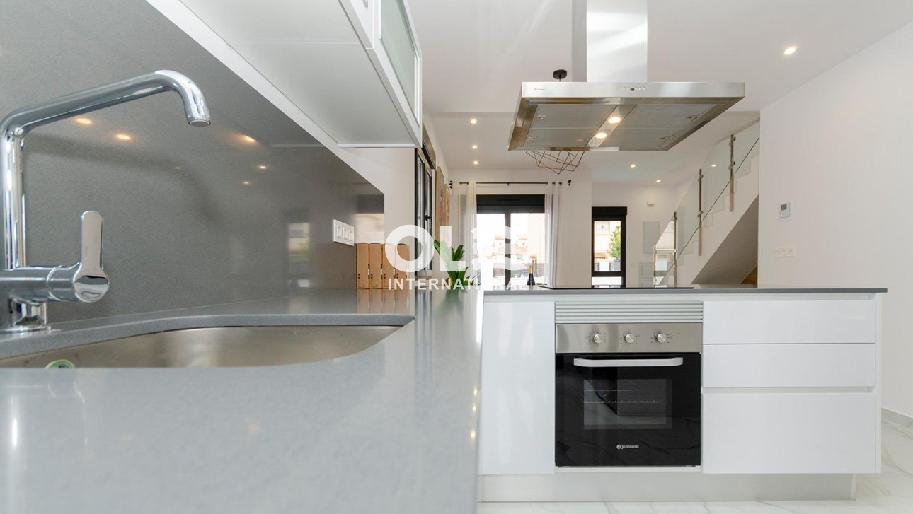 Новое здание - Villa - Torrevieja - Torretas