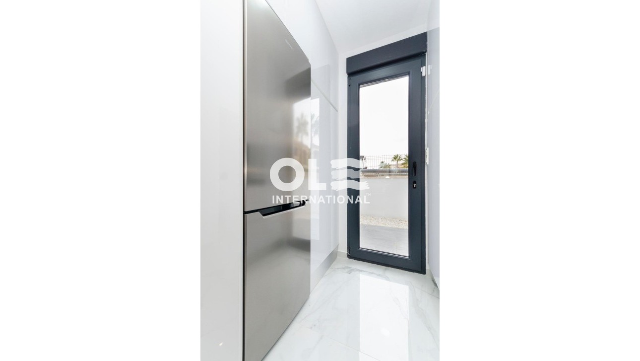 Новое здание - Villa - Torrevieja - Torretas