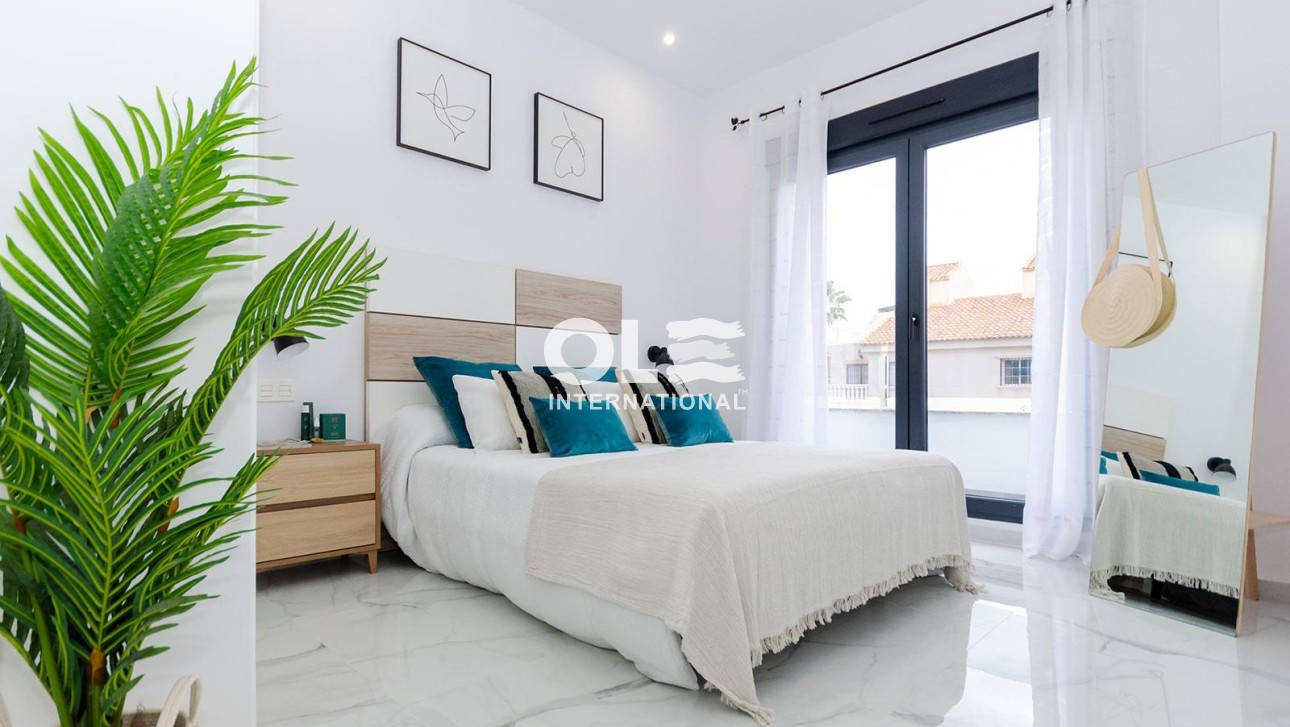 Новое здание - Villa - Torrevieja - Torretas