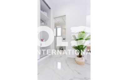 Новое здание - Villa - Torrevieja - Torretas