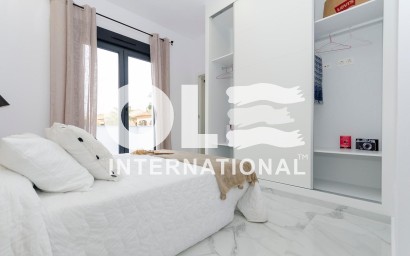 Новое здание - Villa - Torrevieja - Torretas