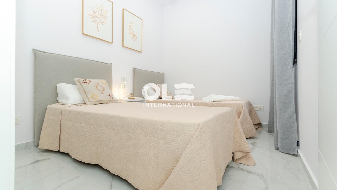 Новое здание - Villa - Torrevieja - Torretas