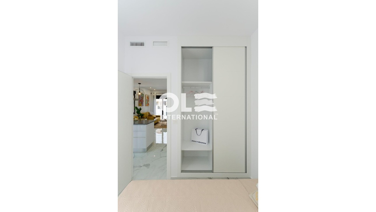 Новое здание - Villa - Torrevieja - Torretas