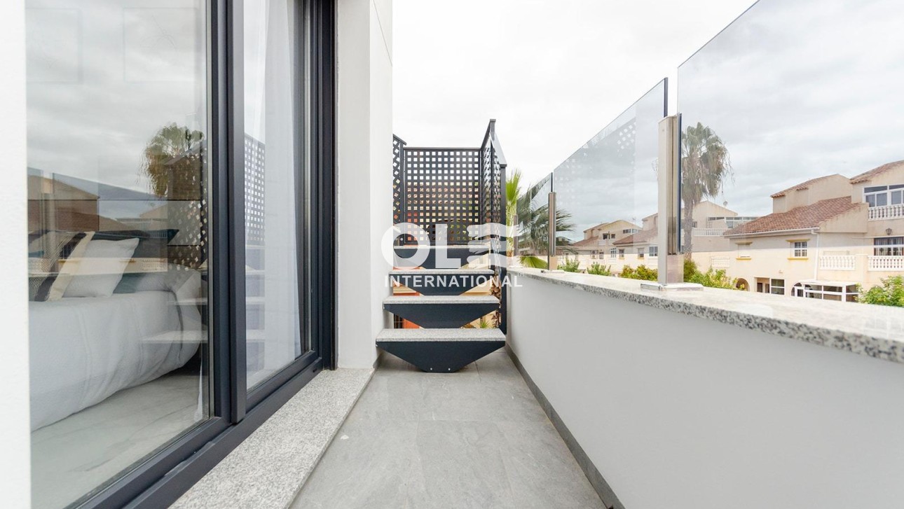 Новое здание - Villa - Torrevieja - Torretas