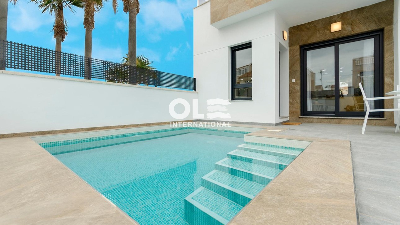 Новое здание - Villa - Torrevieja - Torretas