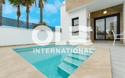 Новое здание - Villa - Torrevieja - Torretas