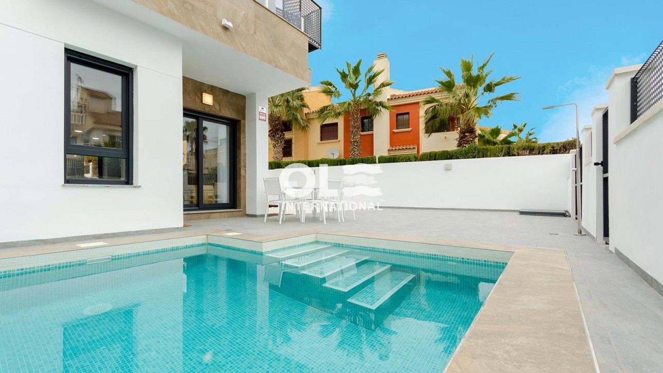 Новое здание - Villa - Torrevieja - Torretas