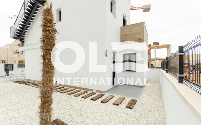 Новое здание - Villa - Torrevieja - Torretas