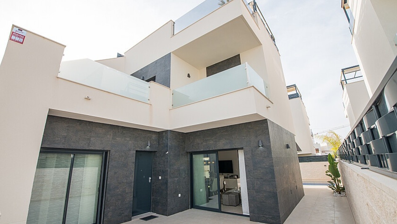 Resale - Semidetached villa - Benijofar