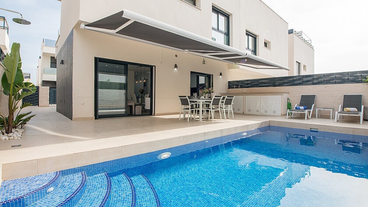 Resale - Semidetached villa - Benijofar