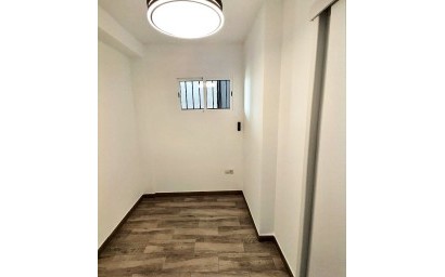 Resale - Apartment - Guardamar del Segura
