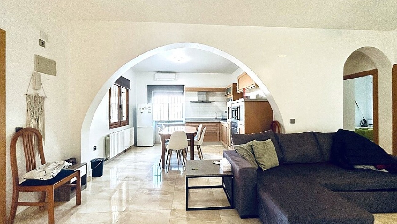 Resale - Semidetached villa - Torrevieja - Los Balcones