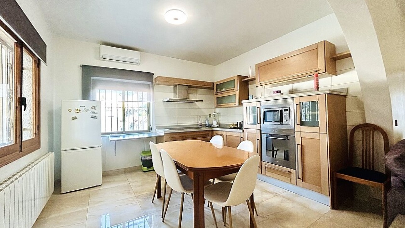 Resale - Semidetached villa - Torrevieja - Los Balcones